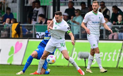 กลาเซอร์ เฟลท์ vs อี. บราวน์ชไวค์