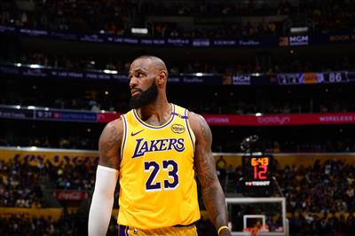 Perkins: ตอนที่ฉันเป็นผู้วิจารณ์ ฉันสูญเสียเพื่อนอย่าง James Dewey ไป เจมส์ผู้เฒ่าโกรธฉันเพราะบราวนี่