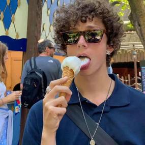 6686体育海外作者Kurt