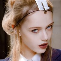 6686体育铁牌作者Blythe