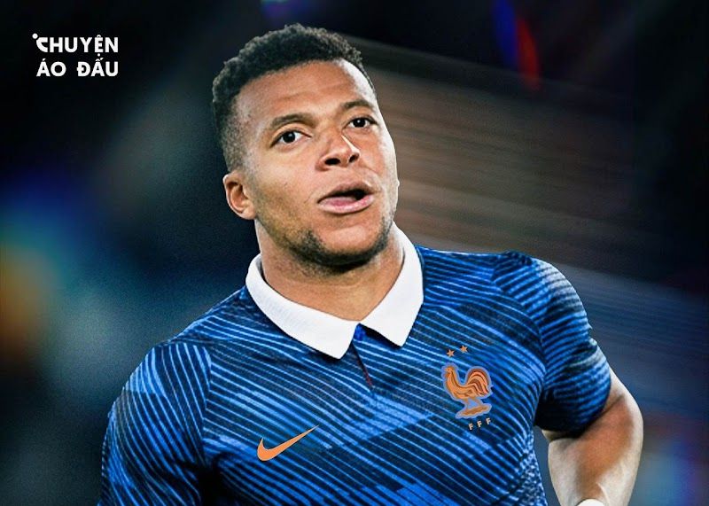 สอดแนมภาพถ่ายชุดทีมฟุตบอลโลกสหรัฐฯ-แคนาดาของฝรั่งเศสที่ได้รับแรงบันดาลใจจากเทพีเสรีภาพ