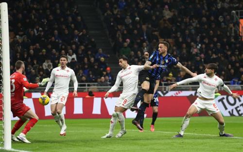 อินเตอร์ มิลาน vs ฟิออเรนติน่า