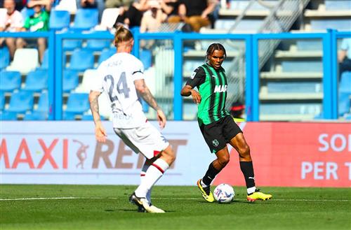 ซัสเซาโล่ vs เอซี มิลาน