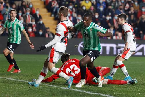 ราโย บาเยกาโน่ vs เรอัล เบติส