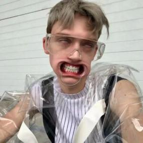 6686体育海外作者Clive