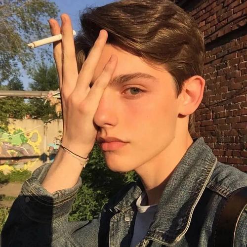 6686体育钻石作者Gabriel