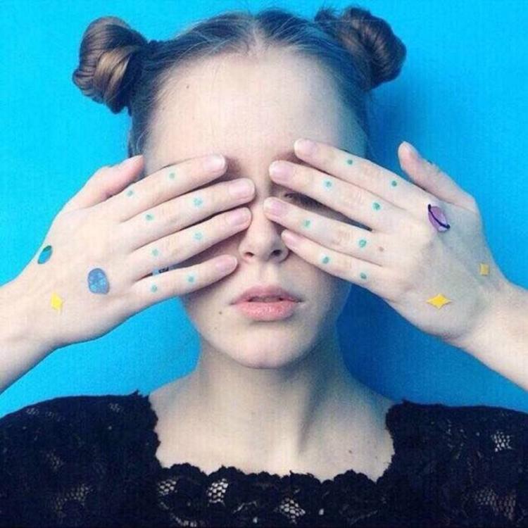 6686体育铁牌作者散步的菠萝