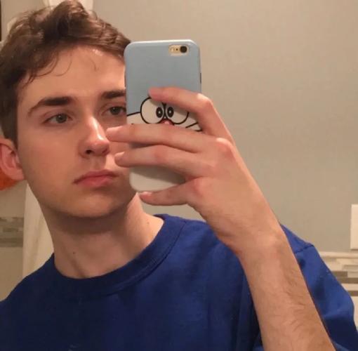 6686体育铁牌作者Gianna