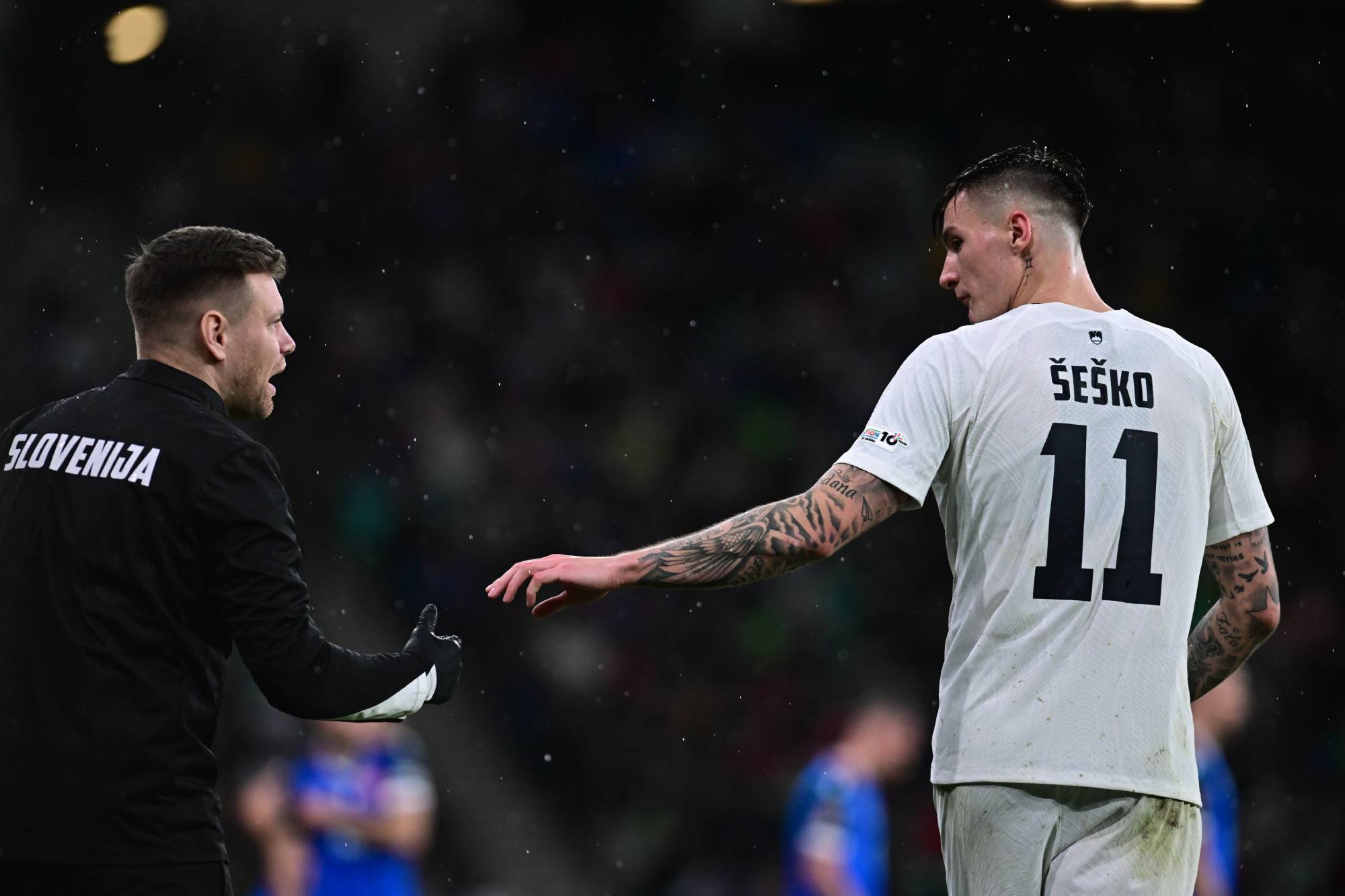 เจ้าหน้าที่สโลวีเนีย: เซเซโกไม่สามารถลงแข่งขันและฝึกซ้อมได้เนื่องจากอาการบาดเจ็บ และจะพลาดรอบคัดเลือกฟุตบอลโลกเดือนนี้